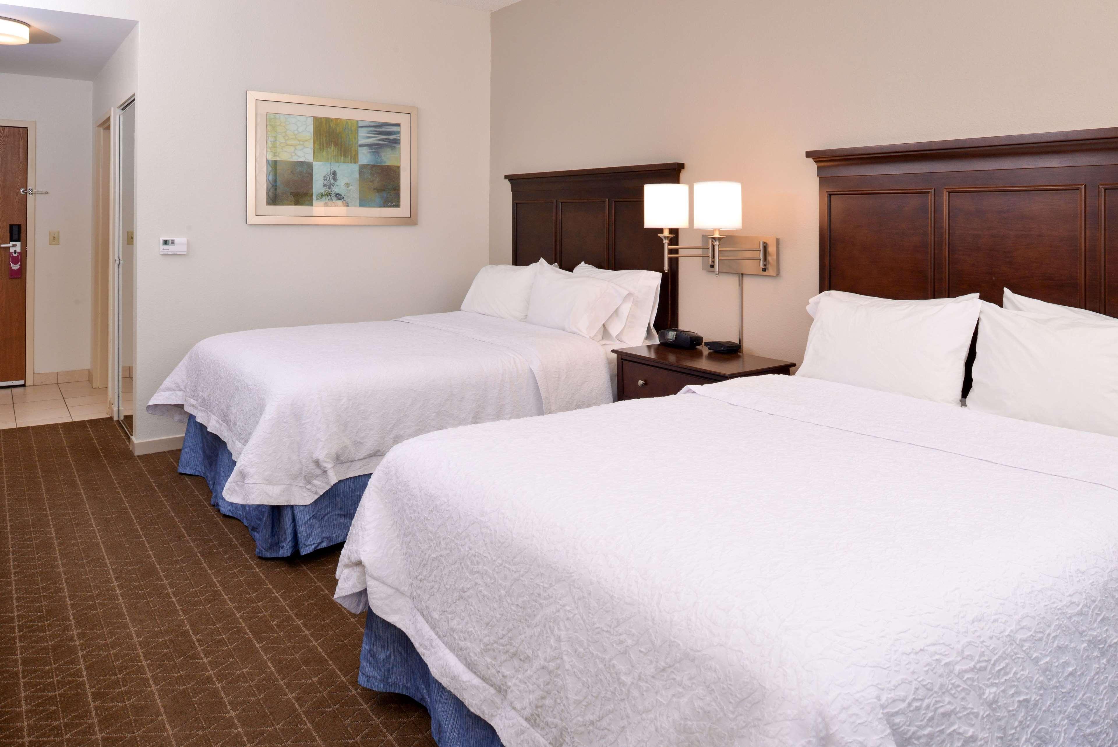 Hampton Inn & Suites Pueblo-Southgate Exteriör bild
