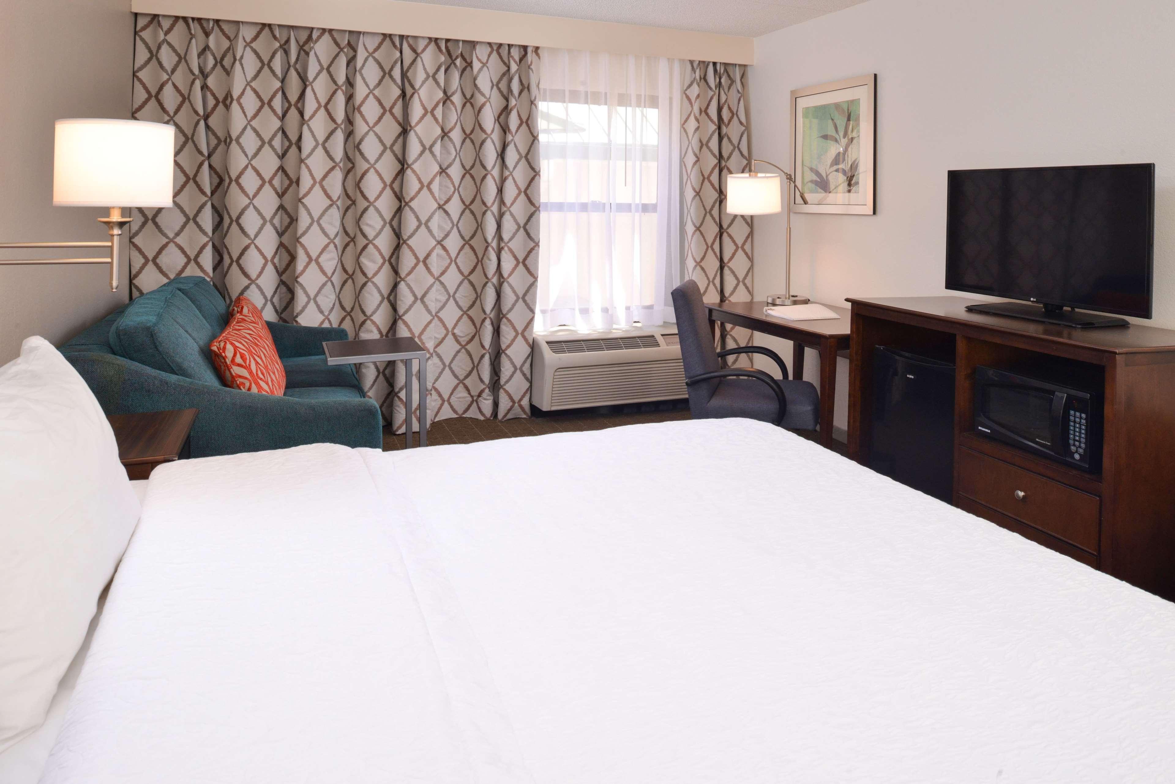 Hampton Inn & Suites Pueblo-Southgate Exteriör bild