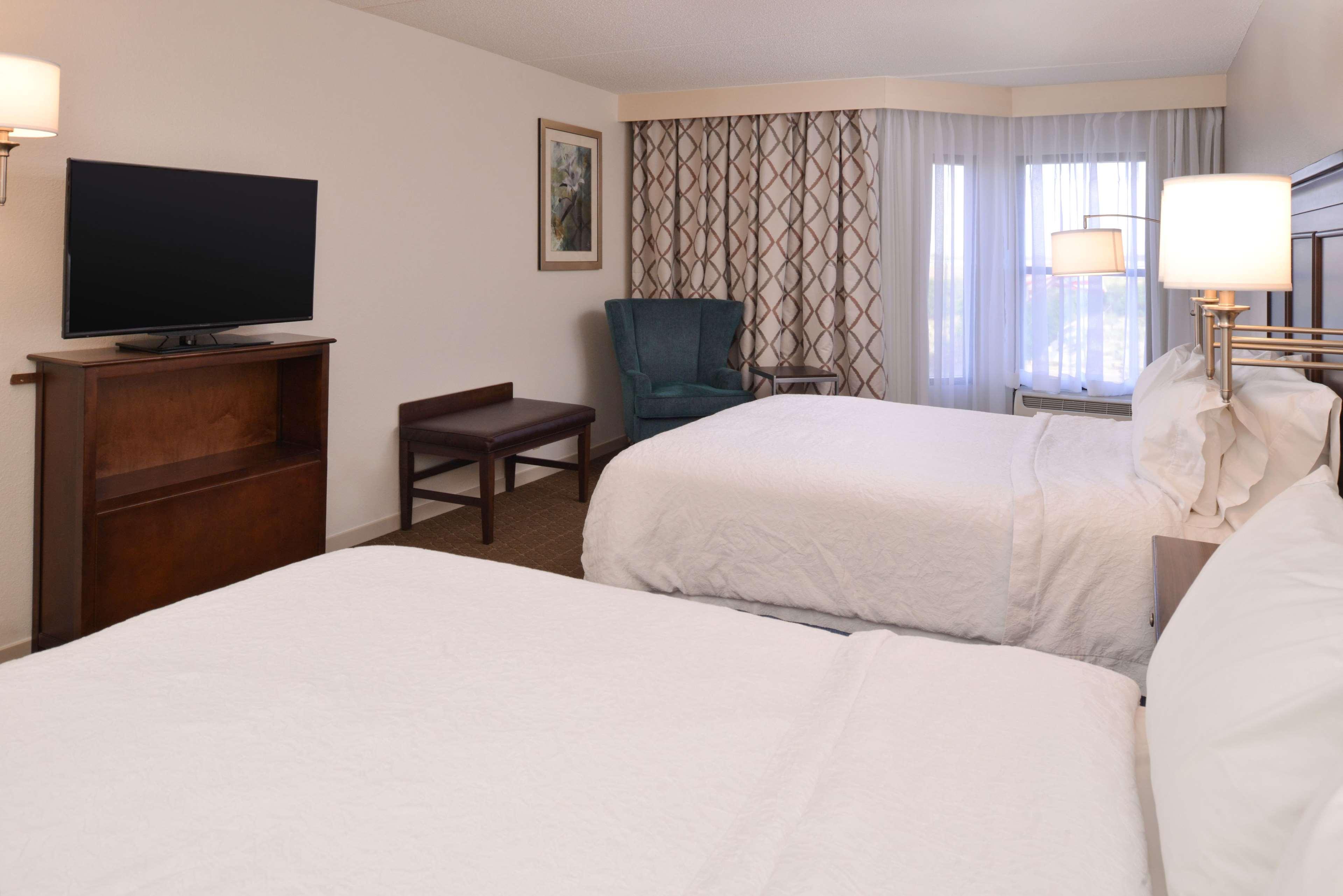 Hampton Inn & Suites Pueblo-Southgate Exteriör bild