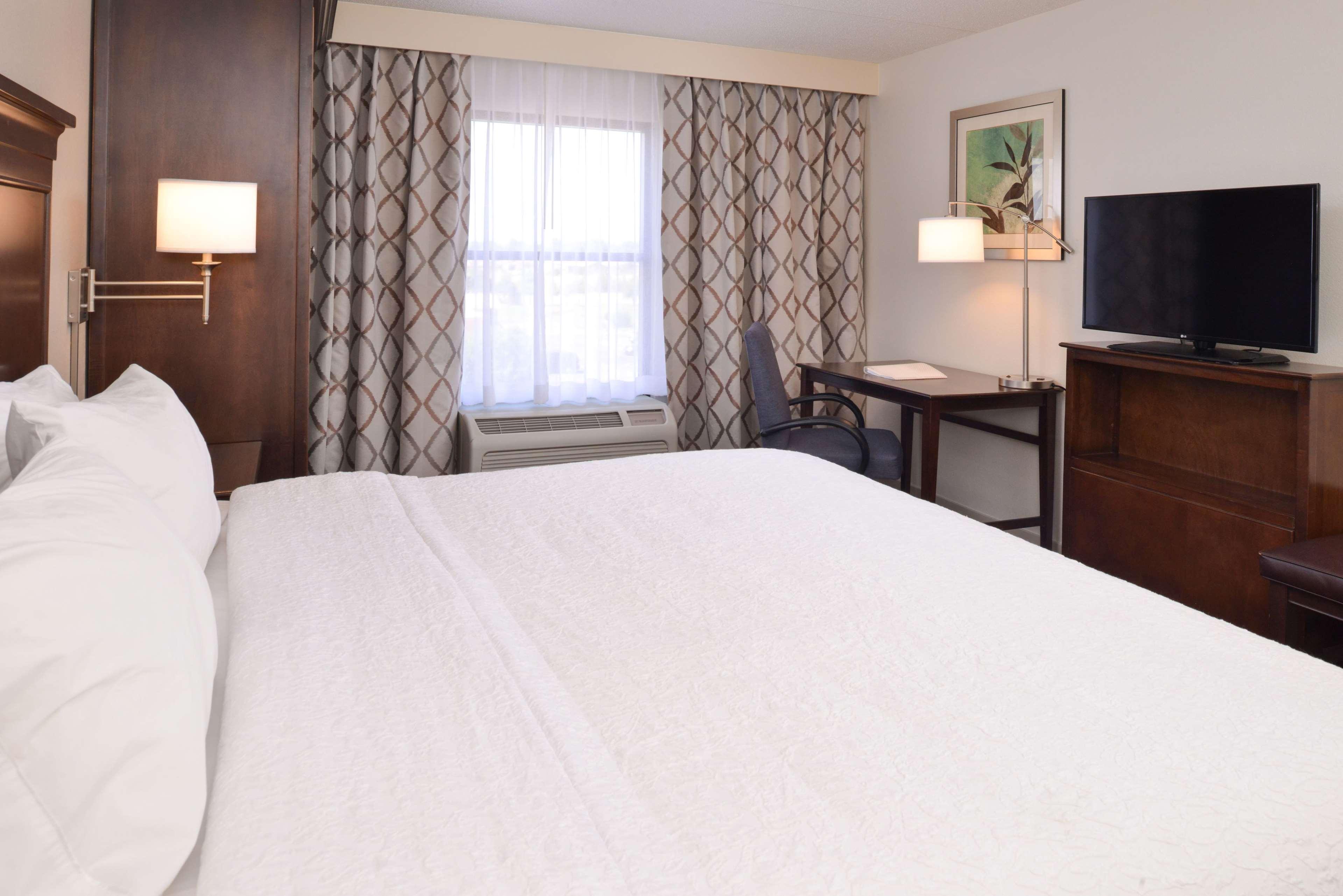 Hampton Inn & Suites Pueblo-Southgate Exteriör bild