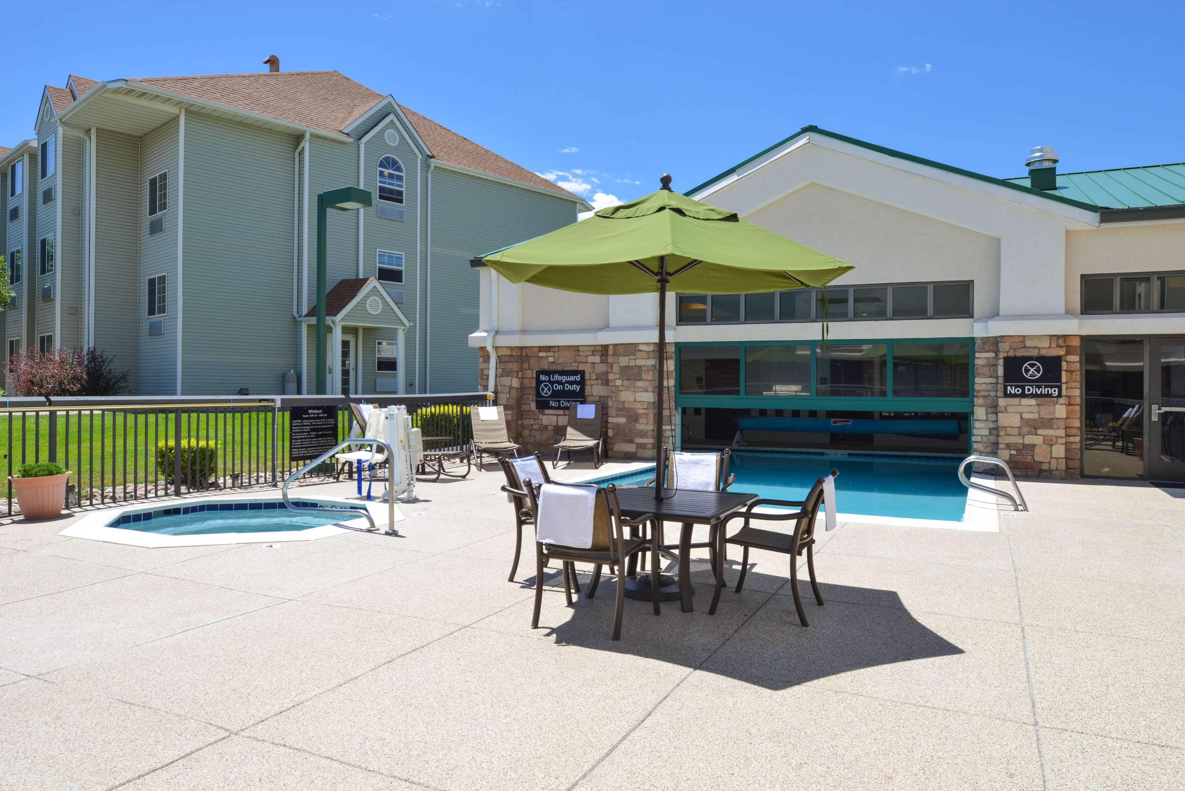 Hampton Inn & Suites Pueblo-Southgate Exteriör bild