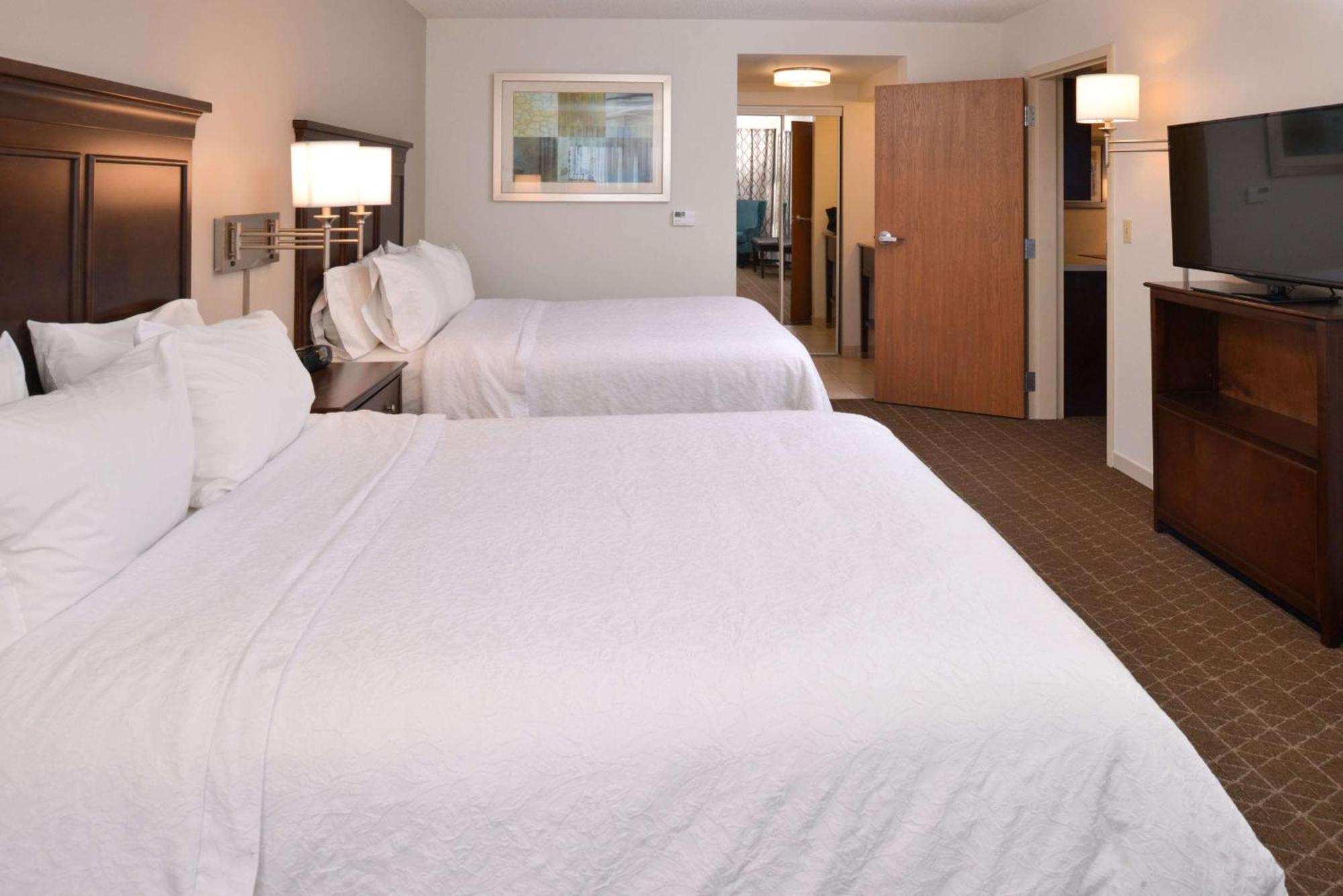 Hampton Inn & Suites Pueblo-Southgate Exteriör bild