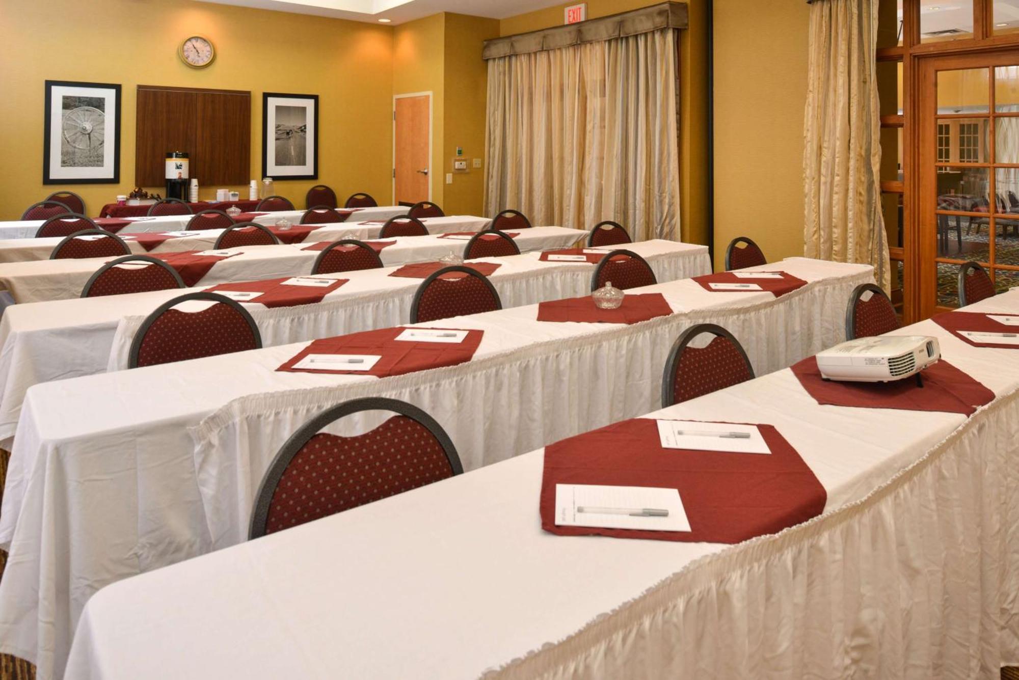 Hampton Inn & Suites Pueblo-Southgate Exteriör bild