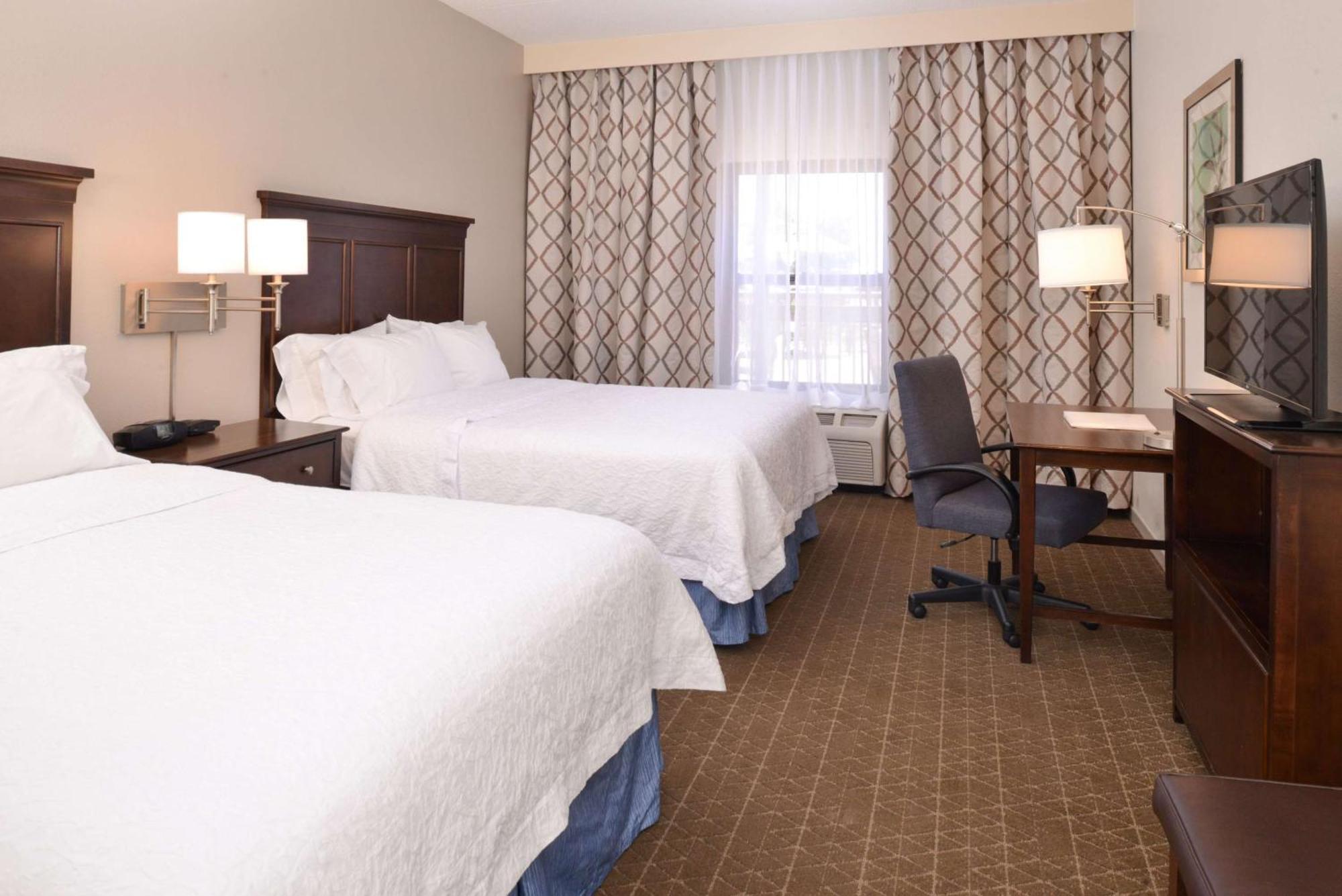 Hampton Inn & Suites Pueblo-Southgate Exteriör bild
