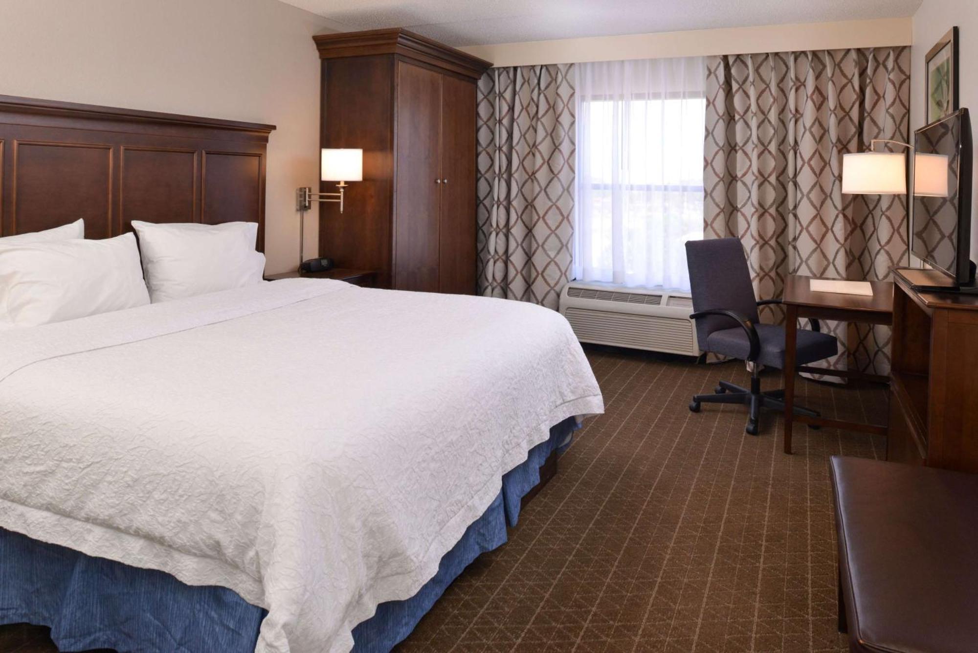 Hampton Inn & Suites Pueblo-Southgate Exteriör bild