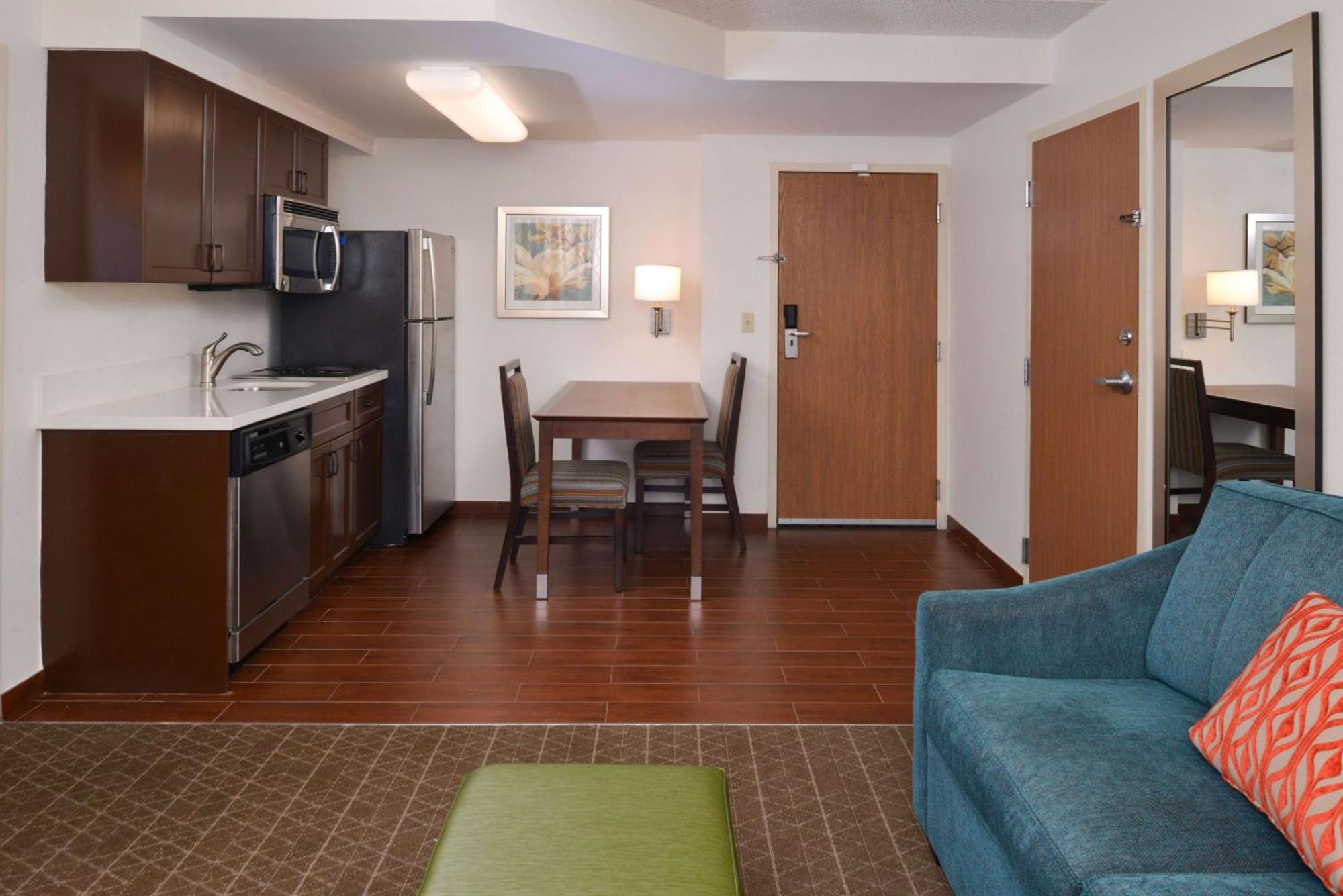 Hampton Inn & Suites Pueblo-Southgate Exteriör bild