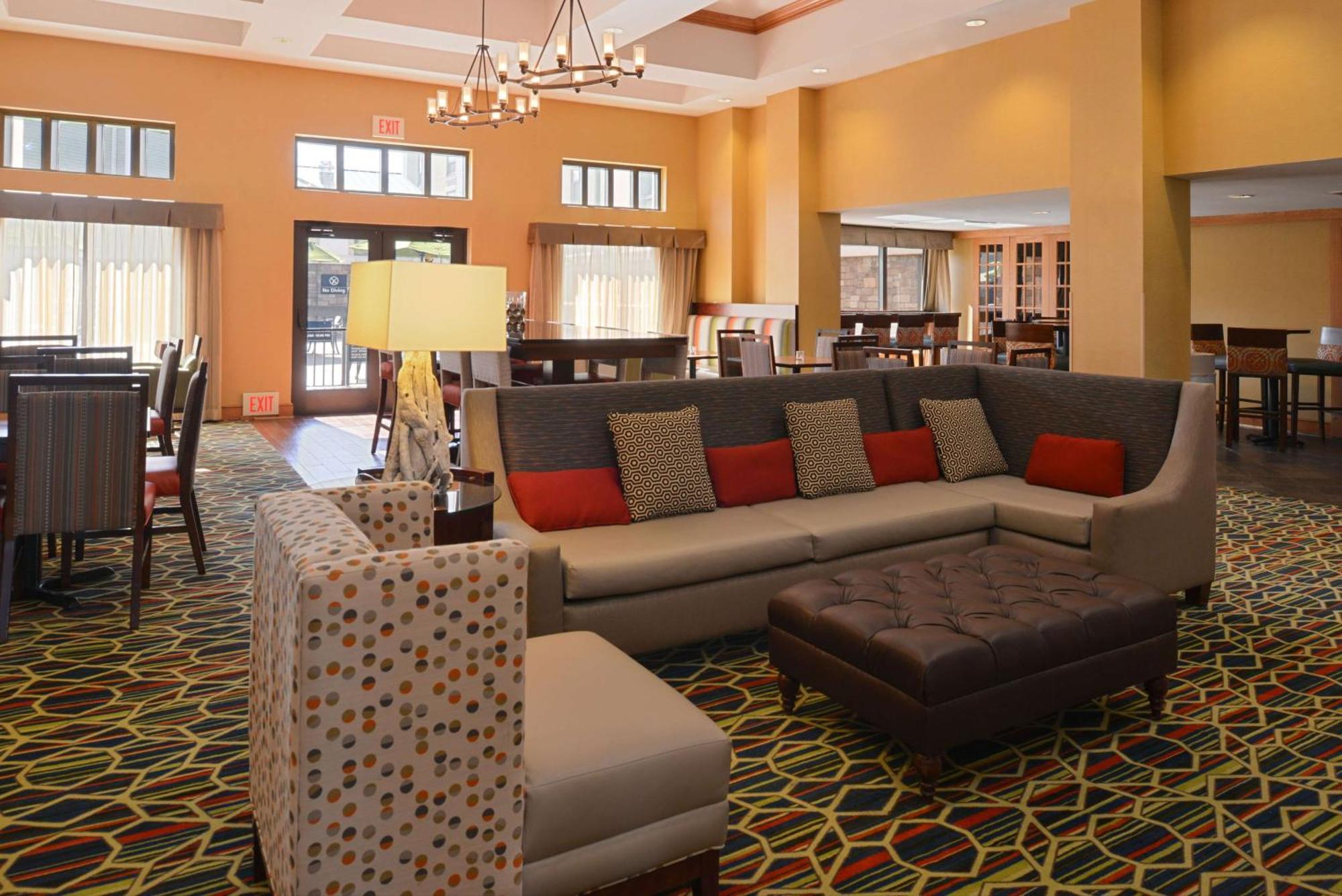 Hampton Inn & Suites Pueblo-Southgate Exteriör bild